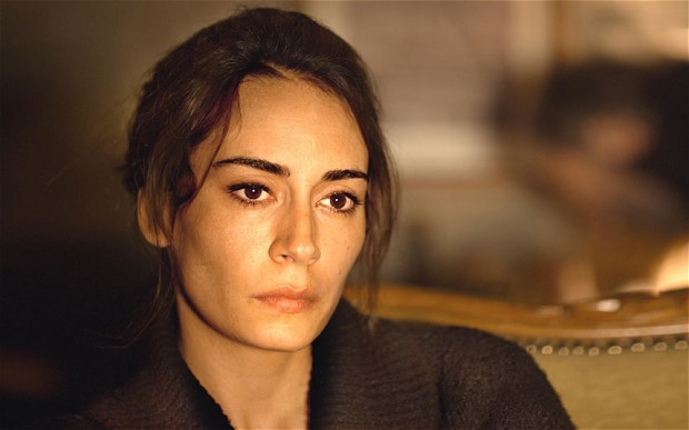 Kırmızı Oda Alya Hikayesi | Kırmızı Oda Alya kimdir, gerçek adı ne? (Melisa Sözen kimdir)